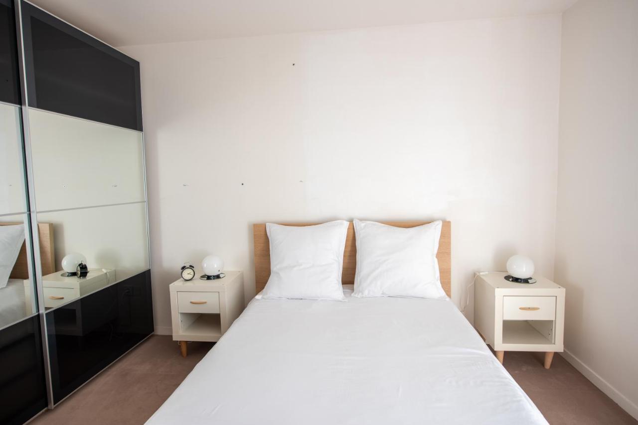 Appartements De 2 Ou 3 Chambres A 40 Minutes De Paris Courcouronnes Eksteriør billede